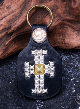 高山隆点金十字皮牌钥匙牌钥匙扣吊坠 stoplight挂饰美式机车项链