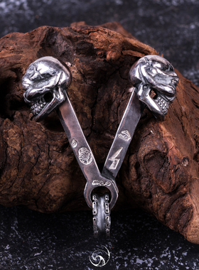 高山隆 活塞 骷髅空眼独眼吊坠 stoplight挂饰美式机车项链