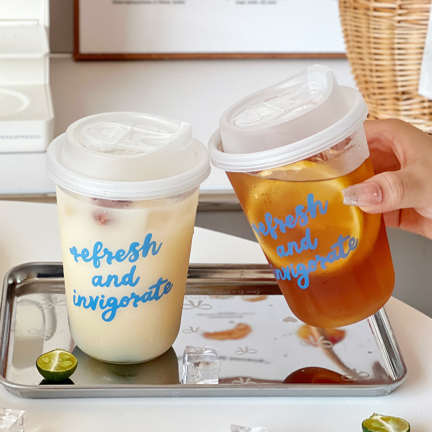 一次性咖啡杯子带盖奶茶食品级外出携带商用高档精致外卖饮品塑料