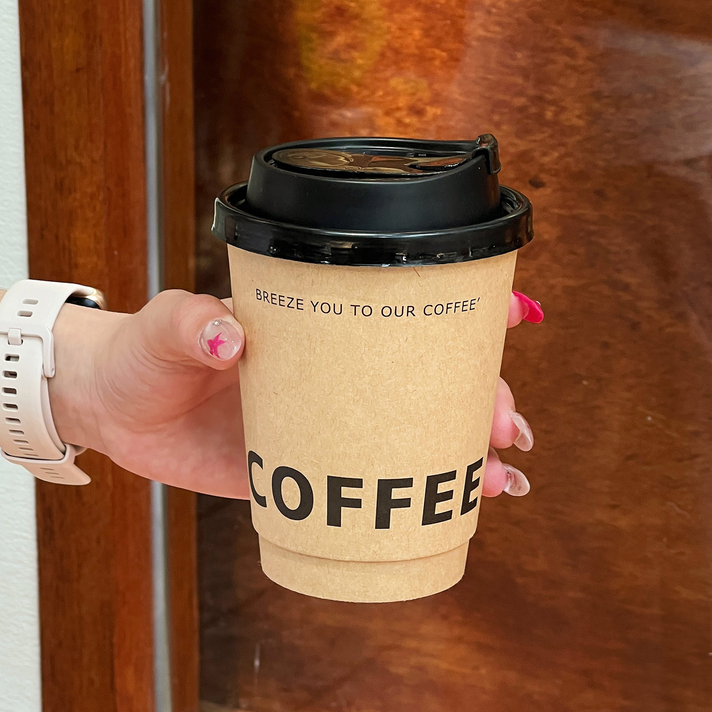 牛皮咖啡纸杯子一次性家用加厚式豆浆商用食品级热饮奶茶带盖小号