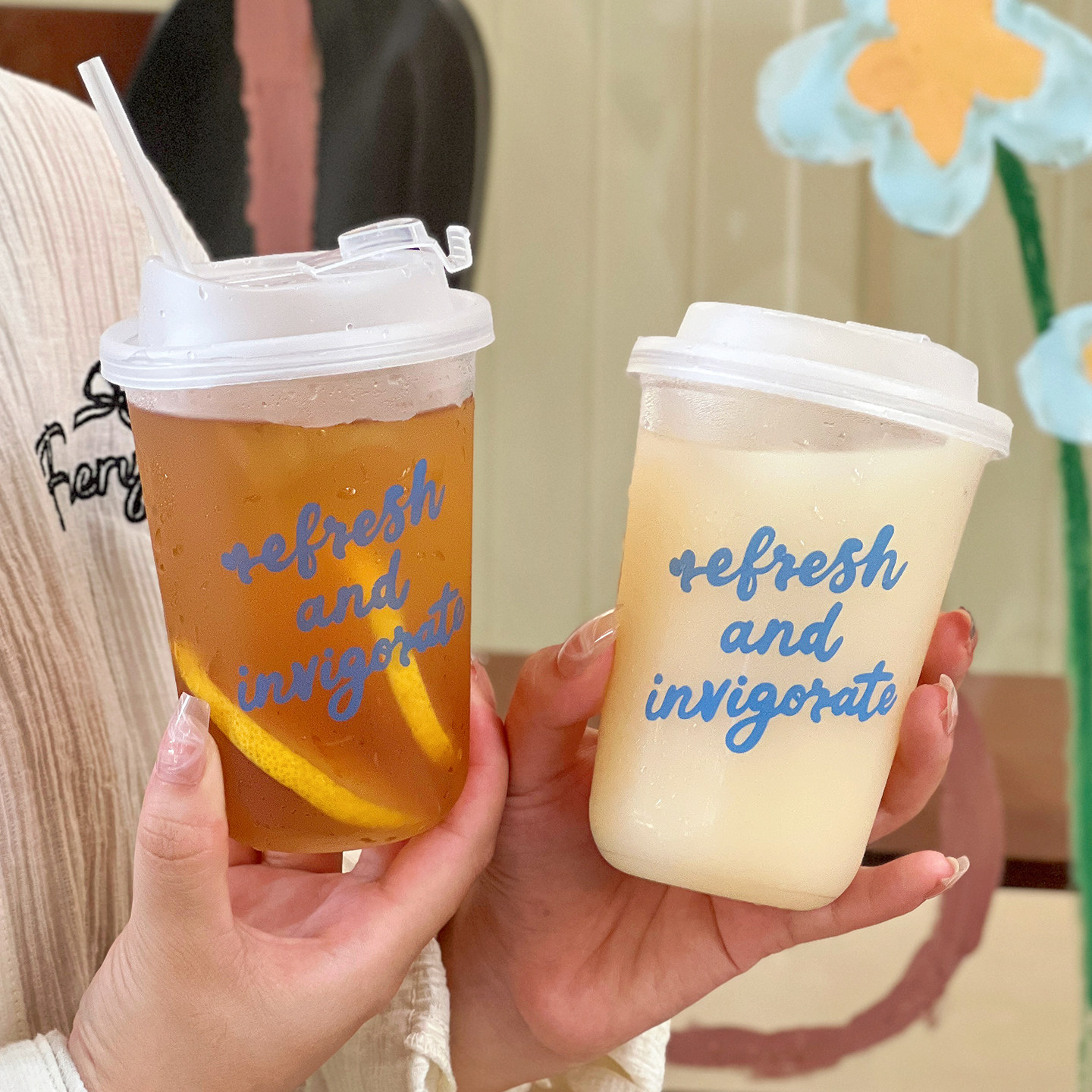 一次性咖啡杯子带盖奶茶食品级外出携带商用高档精致外卖饮品塑料