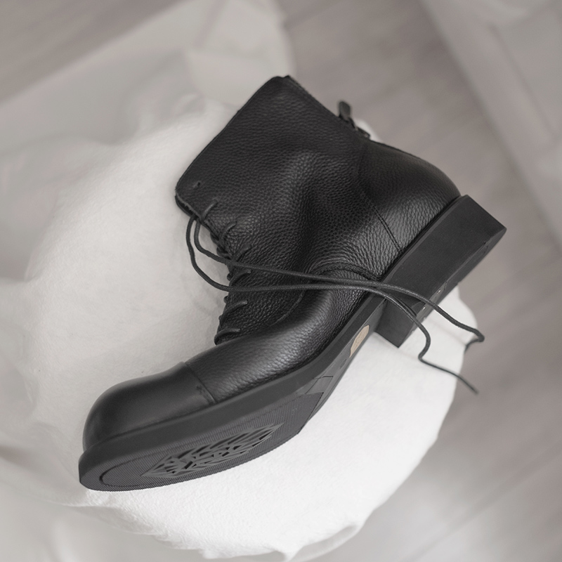 已降价！日系复古圆头牛皮工装靴