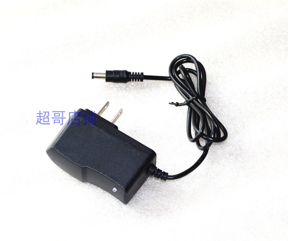 顶点钓鱼灯 D169 F4夜钓灯 蓝白光源变焦强光手电筒垂钓灯 充电器