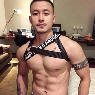 新款肩带舞台表演胸带夜店演出时尚四夹背带男成人吊带配饰黑色