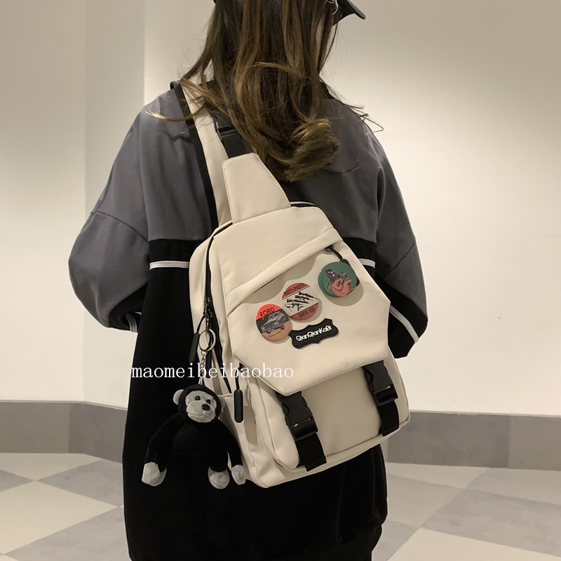 胸包男潮牌斜挎包女2025新款百搭学生韩版ipad平板包大容量单肩包