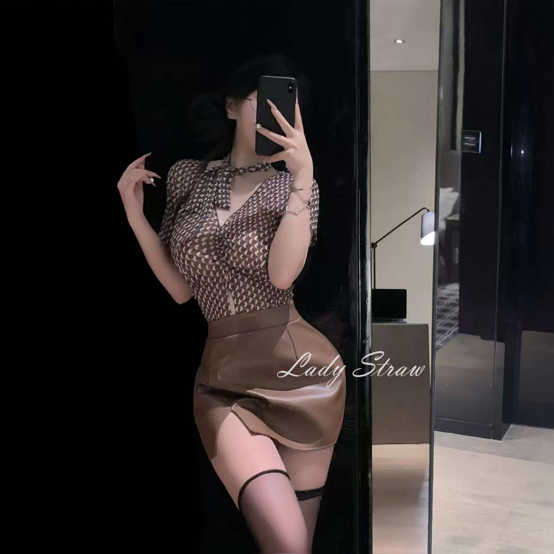 性感镂空V领格纹高腰开叉纯欲裙