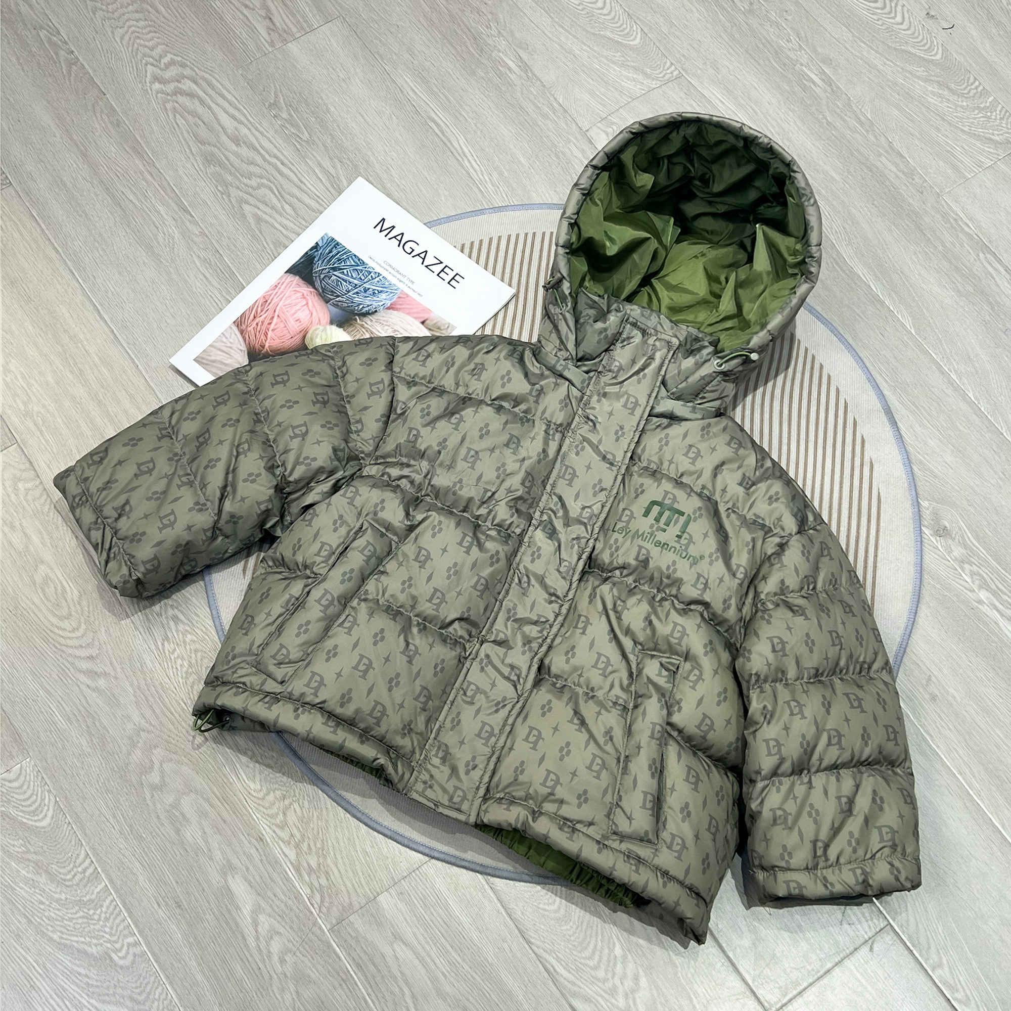 羽绒服女童装短款2024年新款童装儿童中大童加厚迷彩白鸭绒面包服