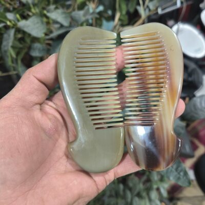 西藏牦牛角梳子随身携带翘尾小梳子纯天然正品防静电按摩梳刻字