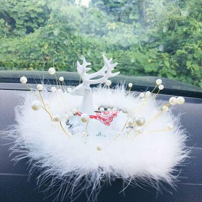 一路平安鹿车载车内装饰用档男女士中控仪表台汽车摆件香水座