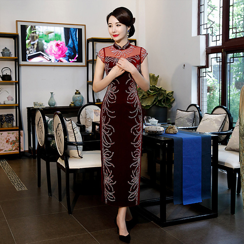 金丝绒旗袍长款短袖复古改良年轻款女士2025新款秋冬季修身旗袍裙