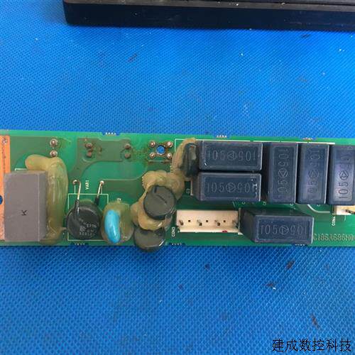 议价A74AX55D和BC186A686G54三菱变频器A700-F740滤波吸收板防雷