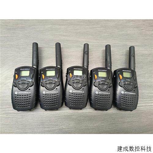 议价摩罗拉T7618对讲机5个就机器3个电器电池充当坏托的