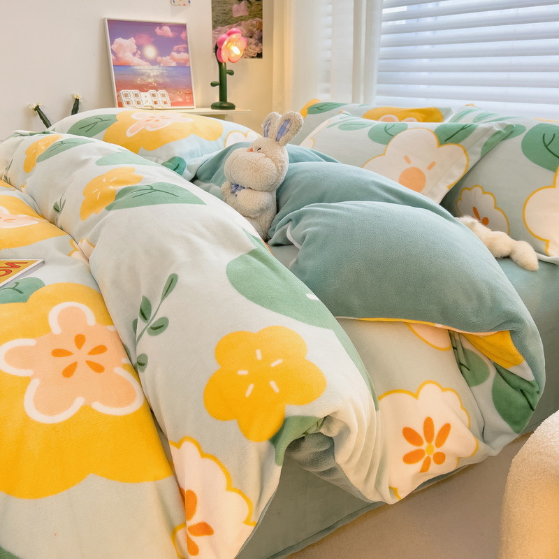 2023年新款高端牛奶绒四件套简约