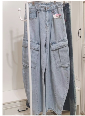 春季新款浅蓝色水洗直筒美式工装牛仔裤女复古多口袋宽松阔腿裤子