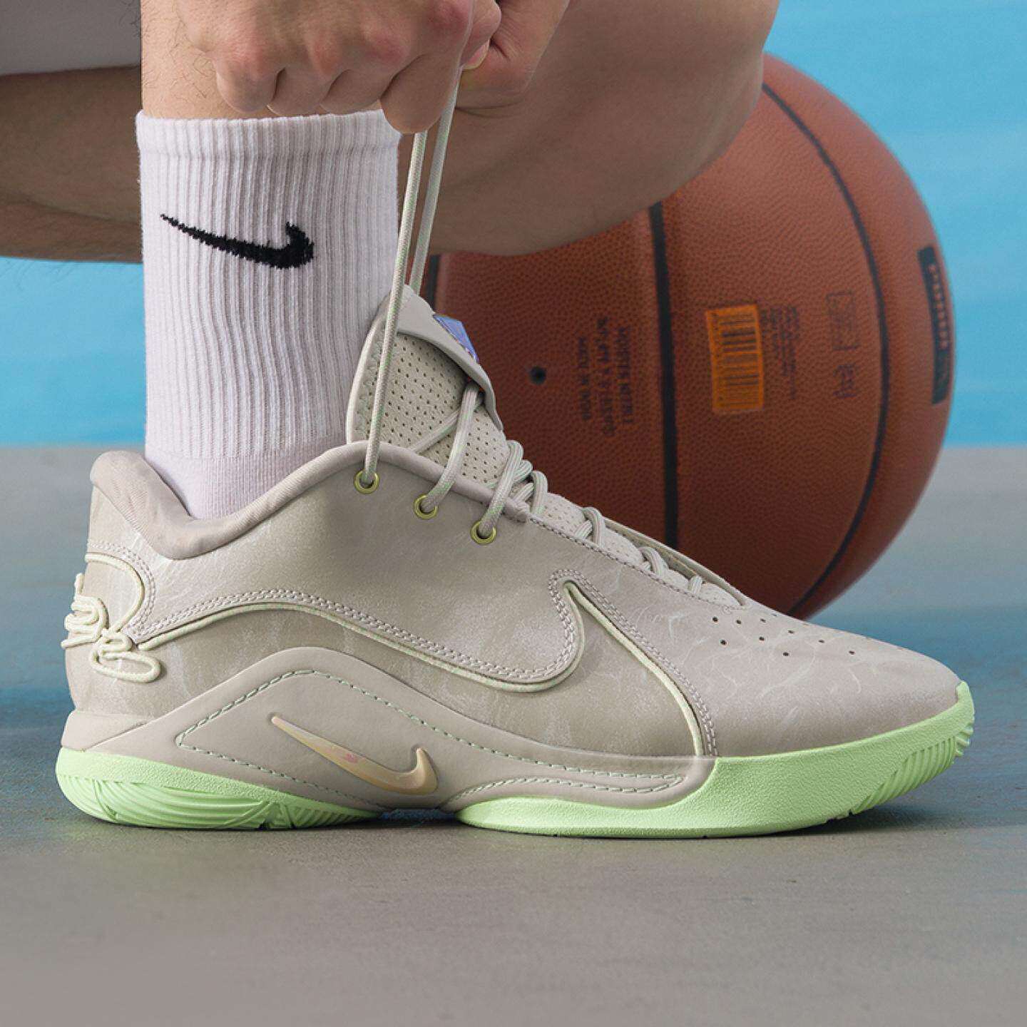 耐克男鞋篮球鞋2025夏季新款户外实战缓震透气运动鞋FZ1095-002