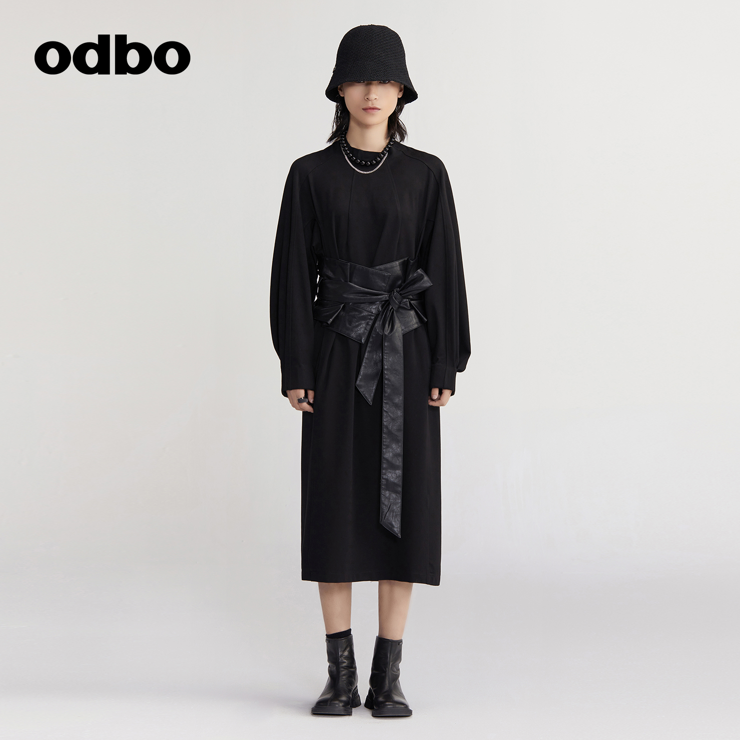 odbo/欧迪比欧复古气质连衣裙