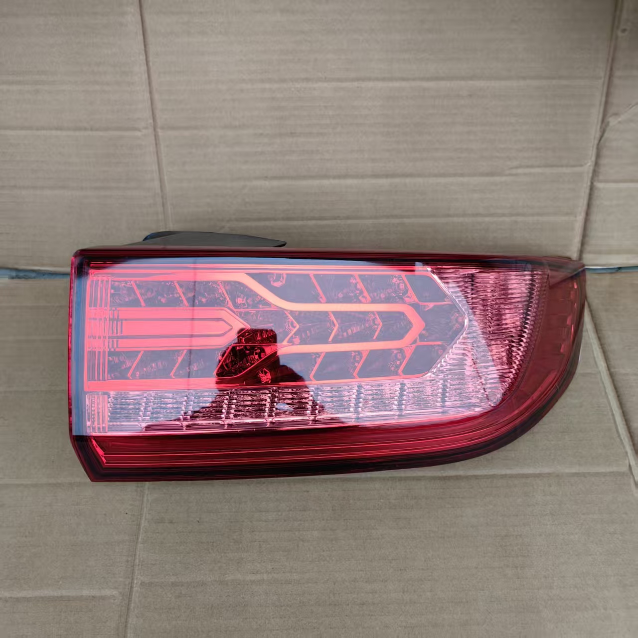 适用15-17款江铃陆风X7尾灯后大灯倒车灯刹车灯外尾灯转向灯后灯