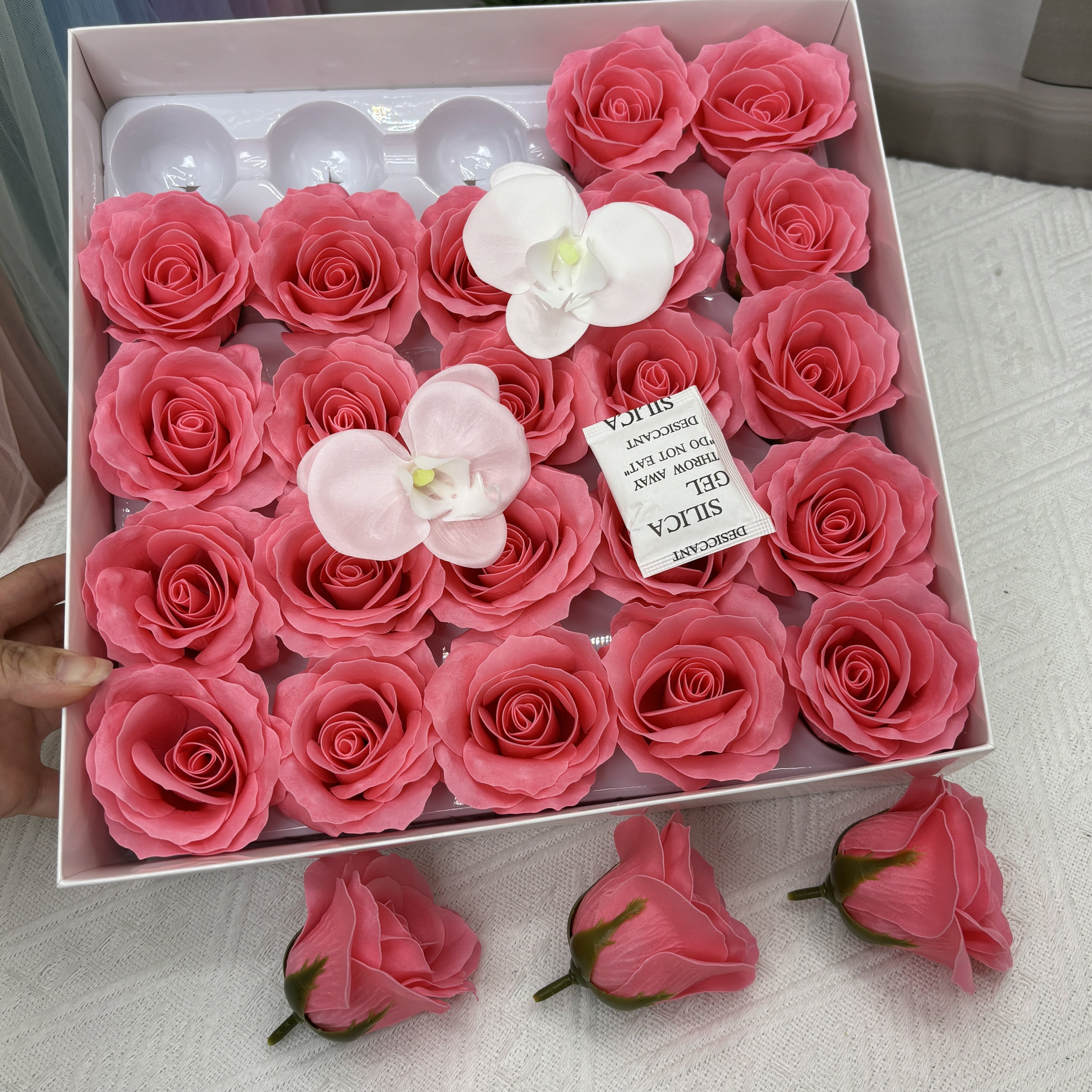 曼塔香皂花仿真玫瑰花盒装永生花礼品手工花束家居装饰礼品