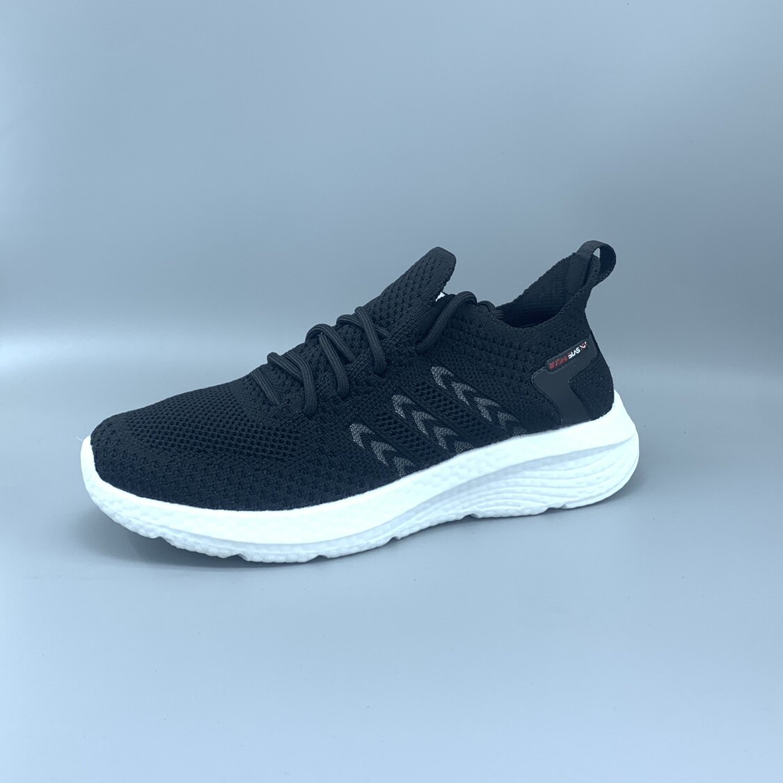 黑色网面女鞋轻便透气女士休闲运动鞋软底超轻步狮运动鞋