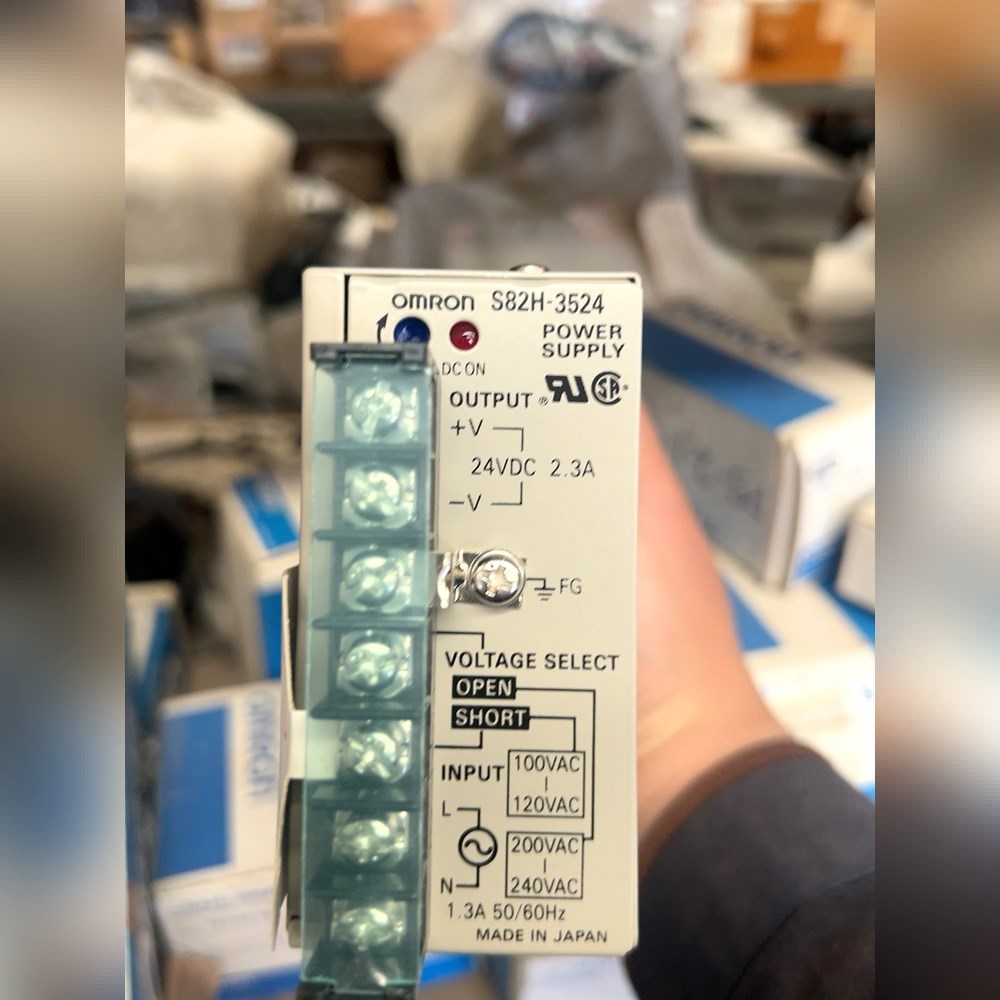 未使用的S82H-3524电源24VDC输出2 议价