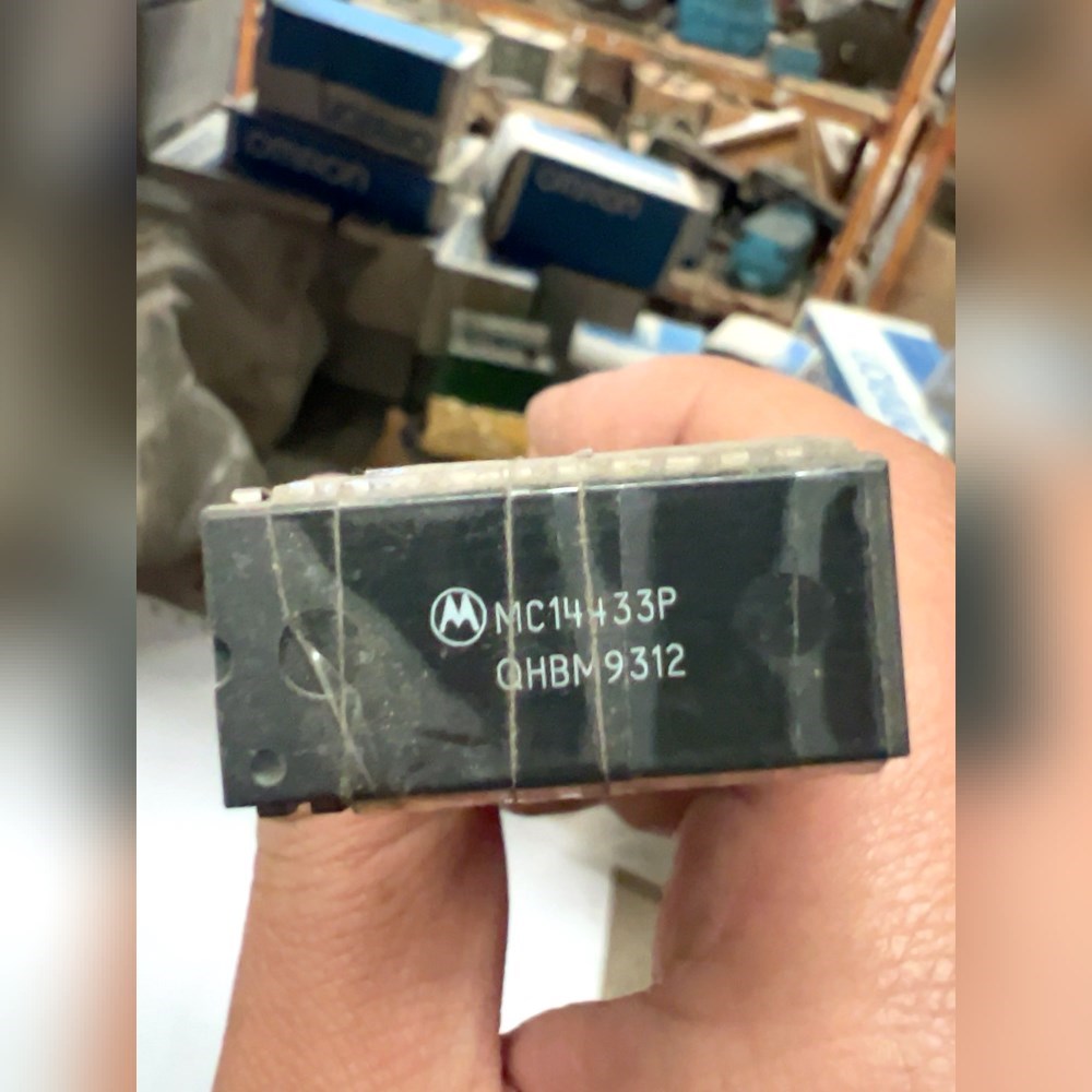 Motorola摩托罗拉MC14433P集成电路芯片 议价