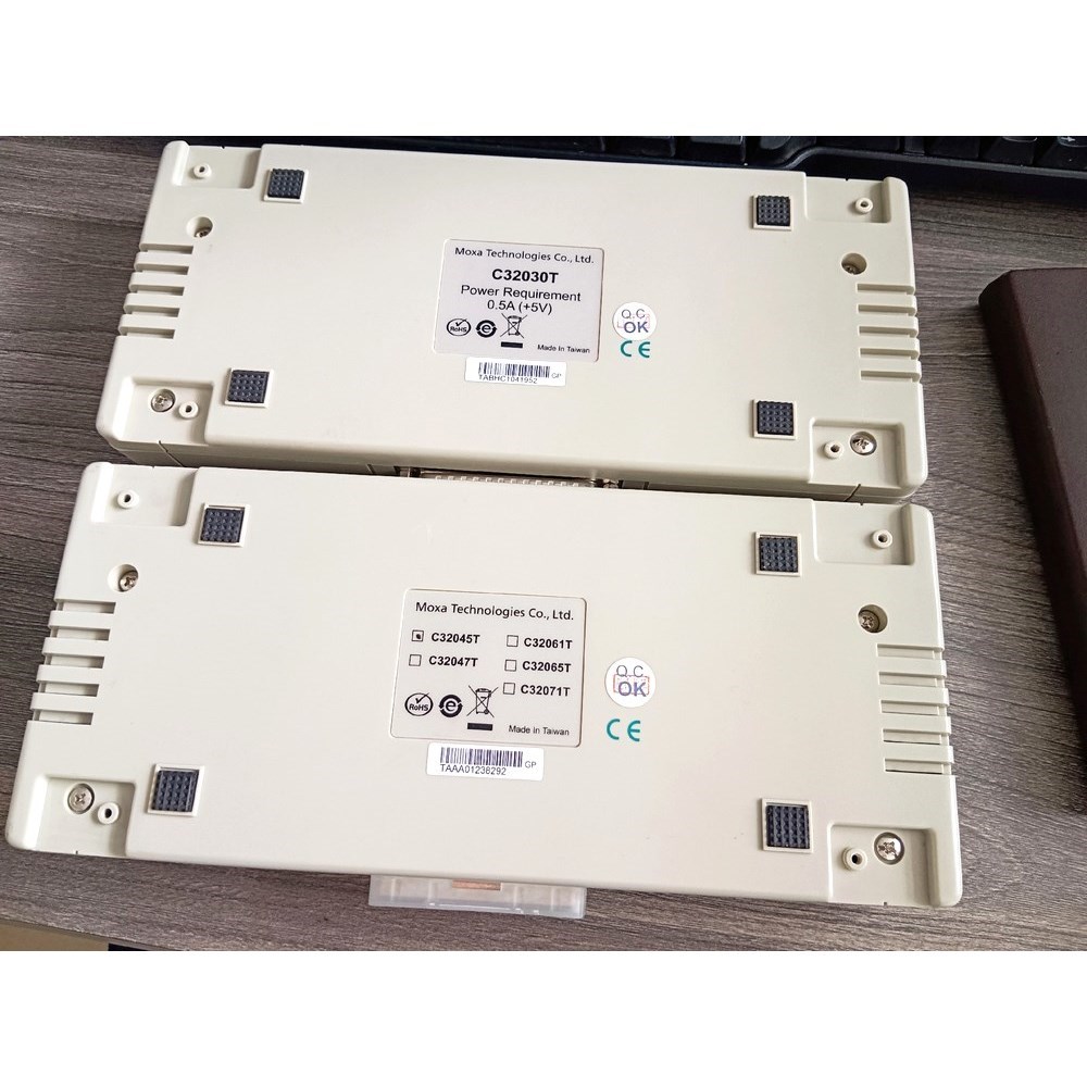 原装moxa磨莎串口服务器C32030t c32047扩展链 议价