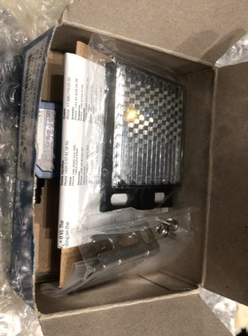 西克6052361 WL100-2P3439只余一个配 议价