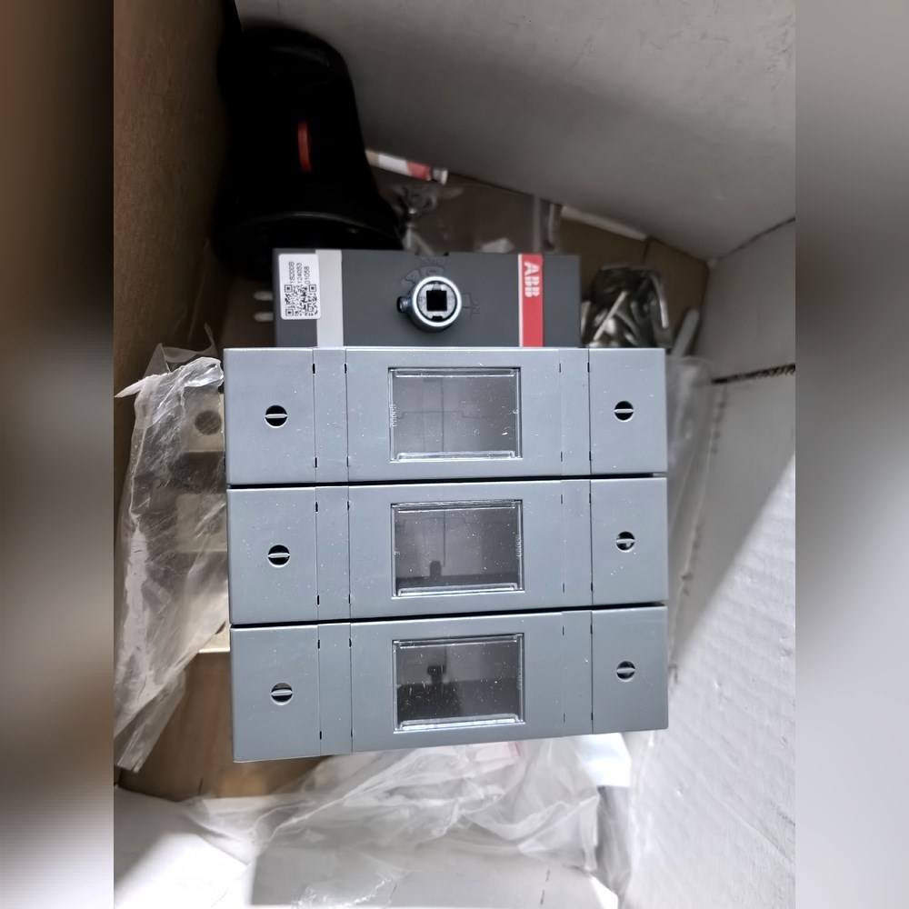 ABB 250A隔离开关熔断器组 OS250D03P 议价