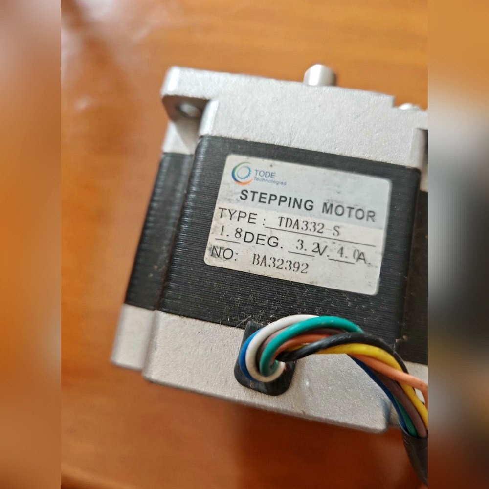 TDA332-S步进电机1.8度3.2V4.0A 议价