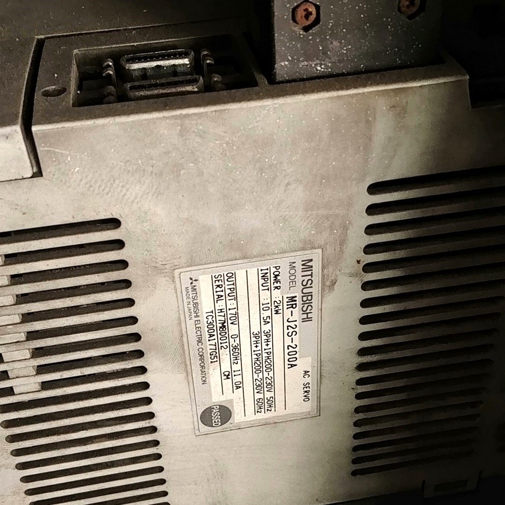三菱J2S驱动器 MR-J2S-200A原装模块现货 议价