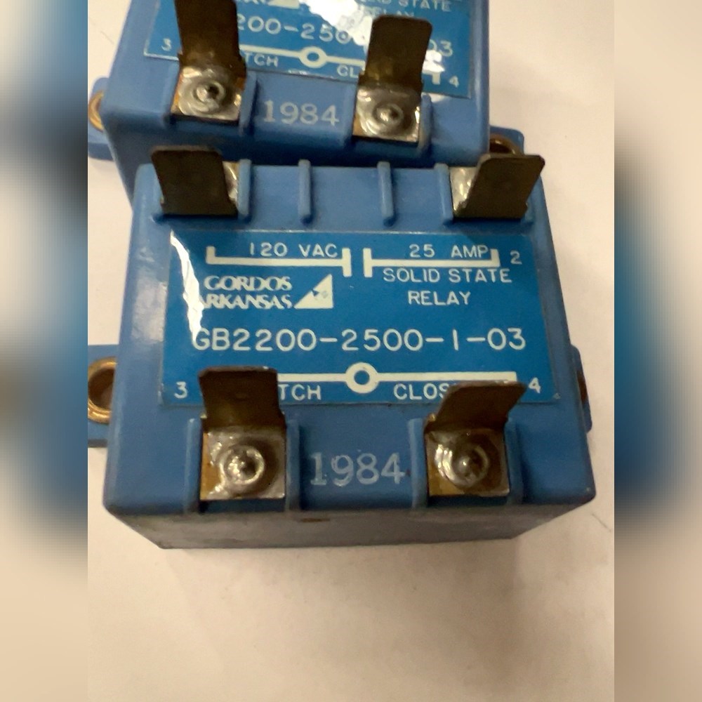 GORDOS 固态继电器 GB2200-2500-1-03 议价