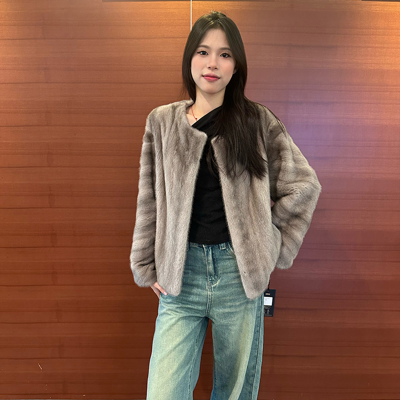 进口小母貂全抽刀水貂皮草外套女