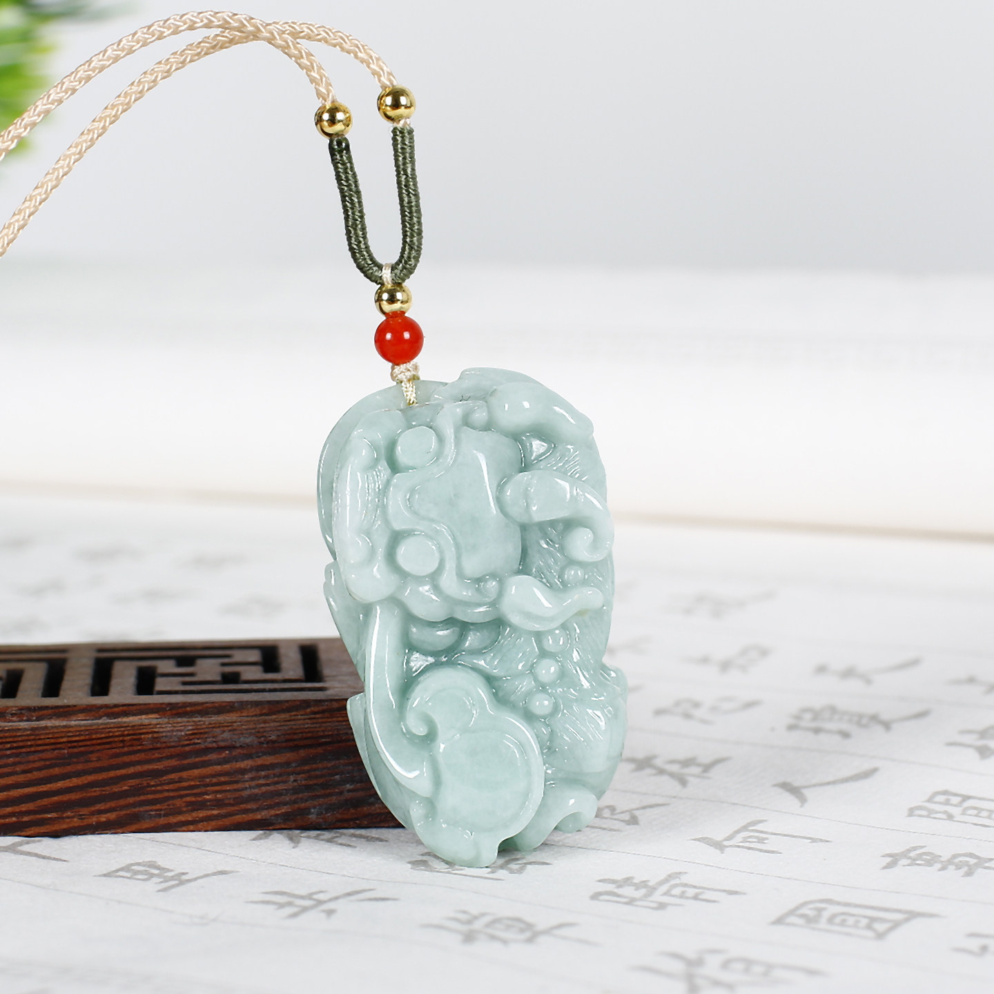 天然翡翠A货招财貔貅吊坠玉石挂件项链玉佩招财转运男女款带证书