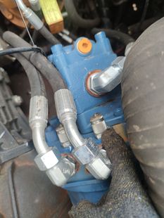 新源轮式挖掘机配件大全机械轮胎75挖机正品液压泵测压接头直螺丝