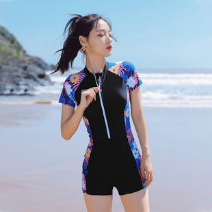 游泳衣女2025新款 游泳馆专用显瘦泡温泉保守运动冲浪服 连体泳装