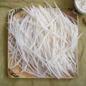 云南曲靖蒸饵丝陆良精然牌粗饵丝每袋500g真空包装 鲜饵丝粗细可选