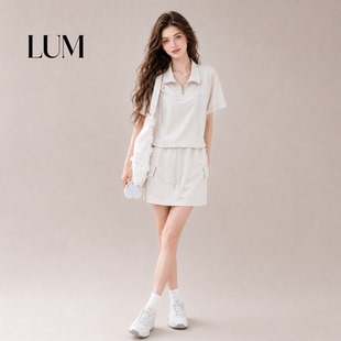 LUM 米白色时尚运动风套装女夏季新款韩系休闲翻领上衣短裤两件套