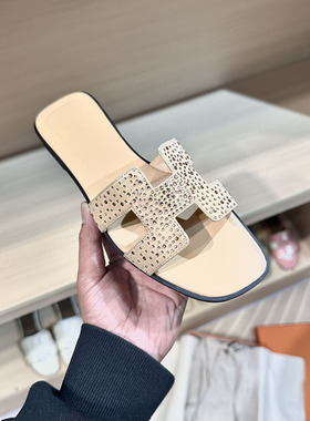 h拖鞋女夏外穿2025年新款百搭满天星水钻一字拖旅游休闲平底凉拖