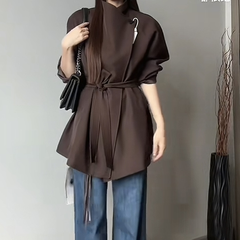 大翻领正流行短款风衣女2026秋季新款巨好看的爆款韩版慵懒风外套