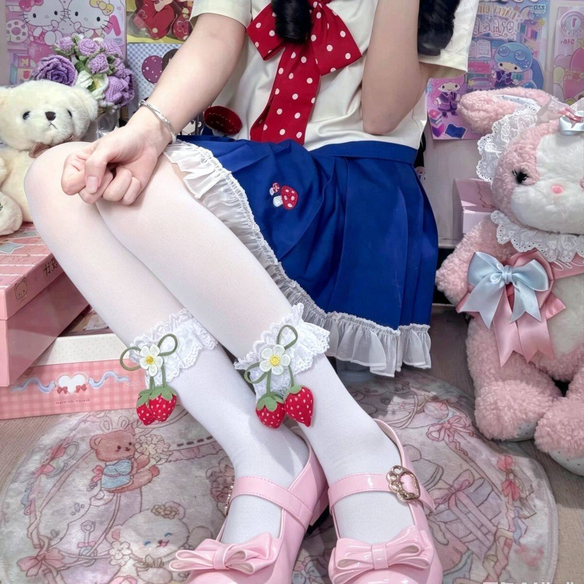 洛丽塔春秋薄款草莓蝴蝶结小腿袜