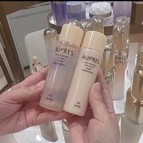 专柜正品欧珀莱臻源凝时精华水50ML乳40ML霜10G眼霜5G中样赠品装