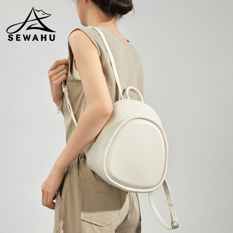 设计感小众双肩包2026新款女通勤轻便小背包皮质防水休闲旅行包包