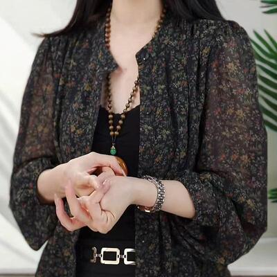 2025年新款衬衫女士休闲大码