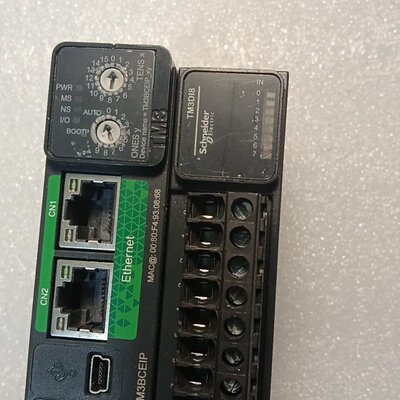 施耐德 PLC 模块TM3BCEIP+TM3DI18的两个，--议价商品