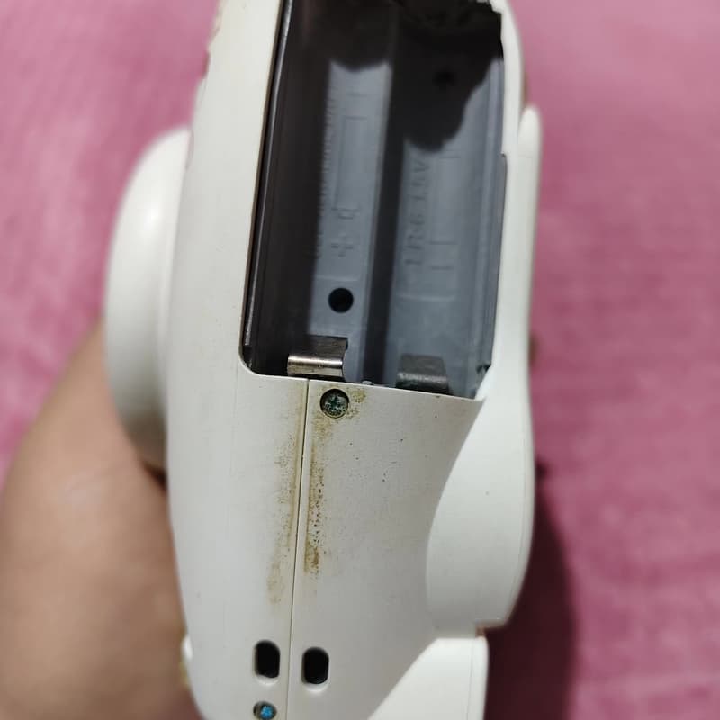 一块二手富士拍立得,型号:mini8。仓腐蚀了,没有--议价商品