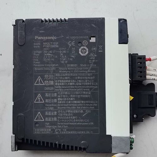 松下伺服驱动器 MADLT15SF，200W，原装拆机件，功--议价商品