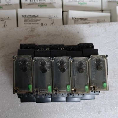 施耐德RE22R1AMR，拆机功能包好，5个，具体成色型号如--议价商品