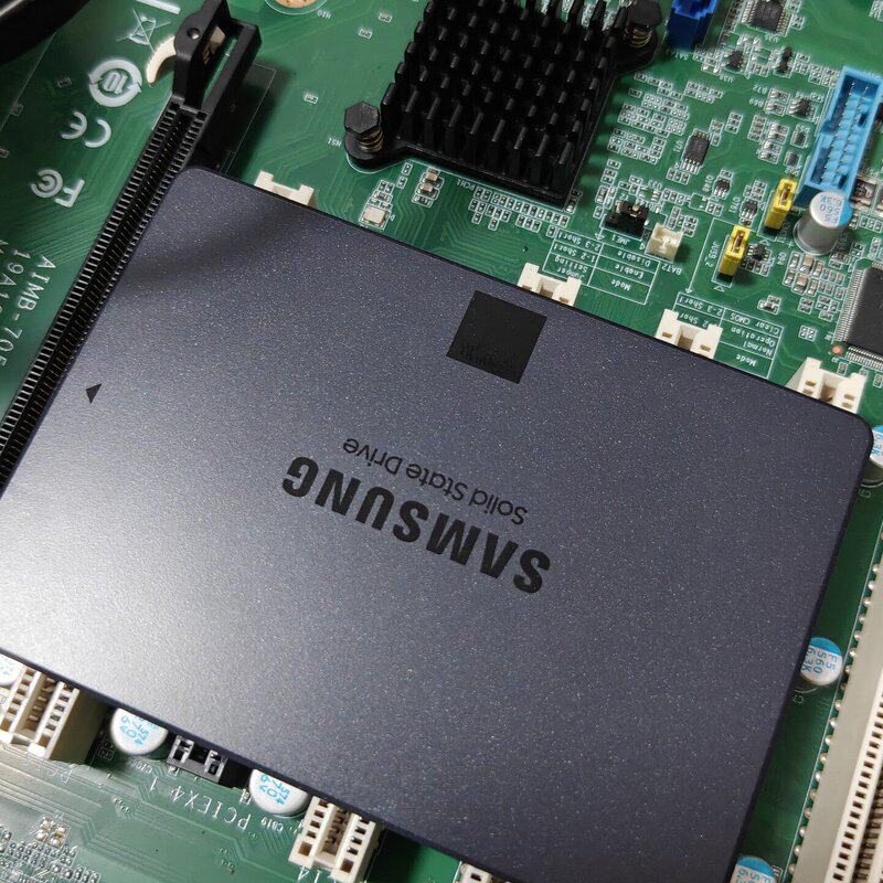 三星870 QVO 1TB固态--议价商品
