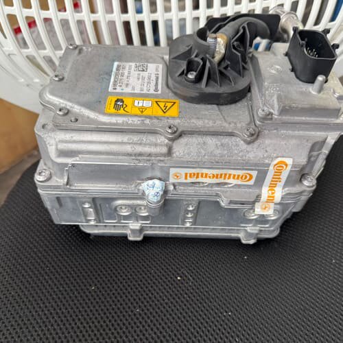 奔驰S400 W222原装逆变器，型号A 651 900 2--议价商品