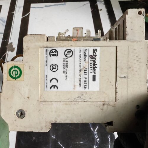 ABE7-P16T334 施耐德控制器，实物拍摄，需要的直--议价商品